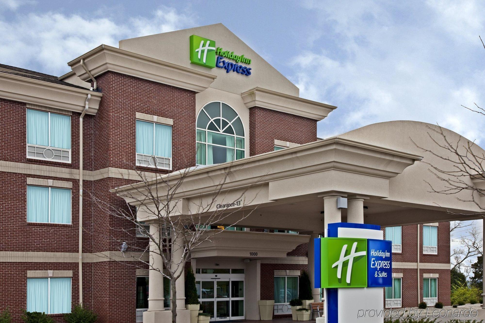 Holiday Inn Express Hotel & Suites Frankfort By Ihg Exterior foto
